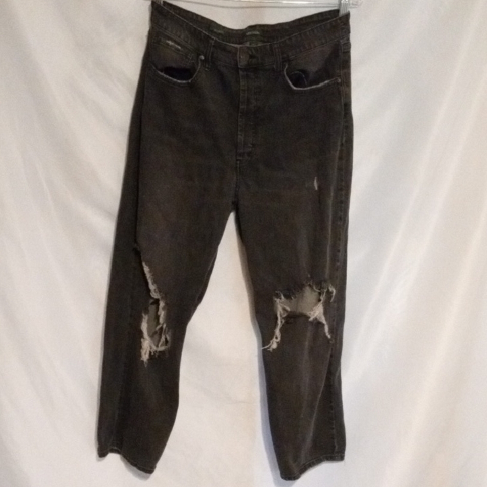 Women's Distressed Black Jeans